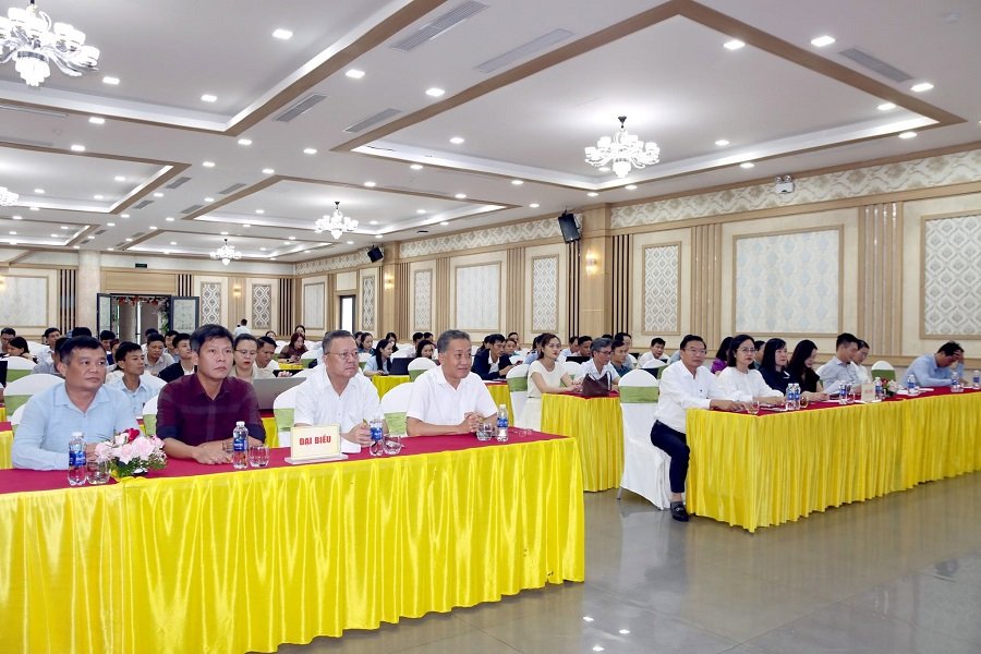 Đại biểu tham dự buổi tập huấn Đại biểu tham dự buổi tập huấn