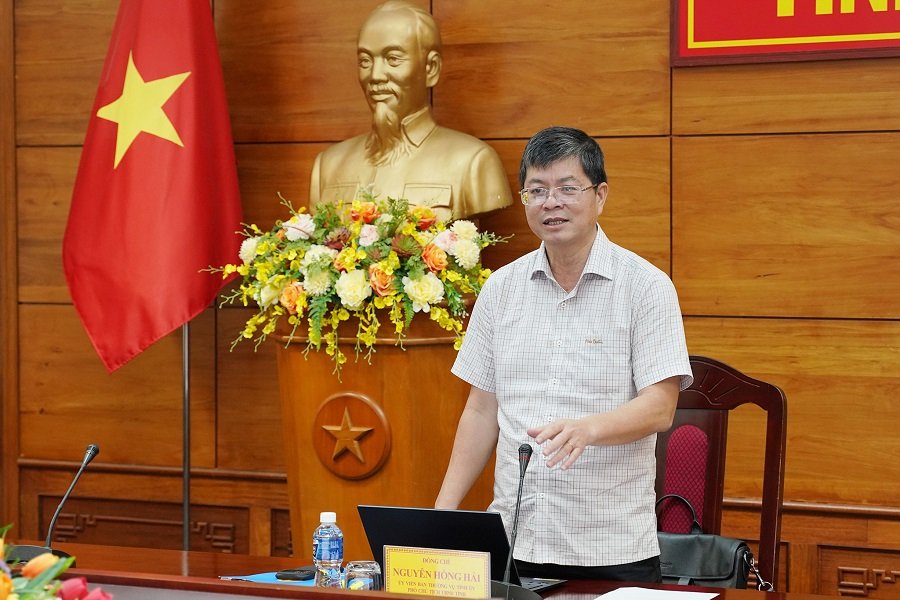 Phó Chủ tịch Thường trực UBND tỉnh Nguyễn Hồng Hải kết luận buổi làm việc. Phó Chủ tịch Thường trực UBND tỉnh Nguyễn Hồng Hải kết luận buổi làm việc.