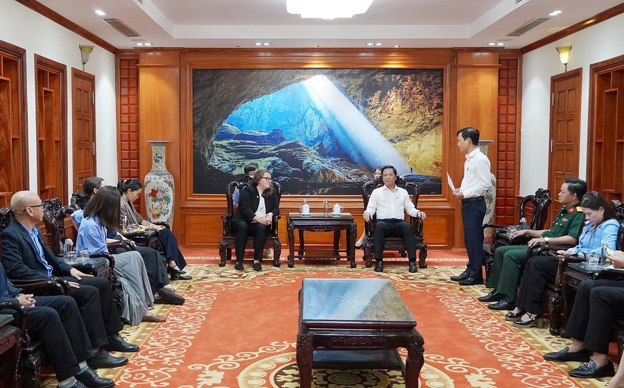 Toàn cảnh buổi làm việc Toàn cảnh buổi làm việc