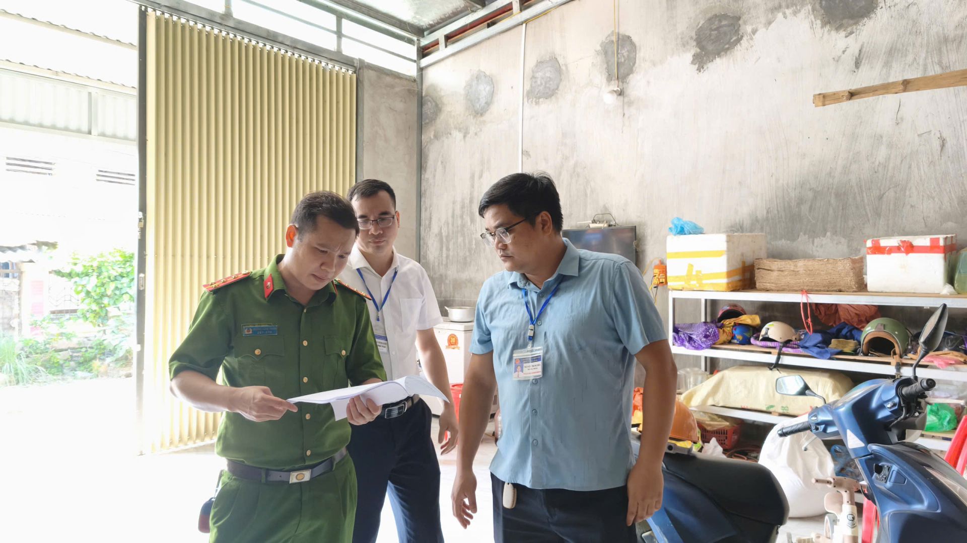 Kiểm tra nguồn gốc xuất xứ sản phẩm.