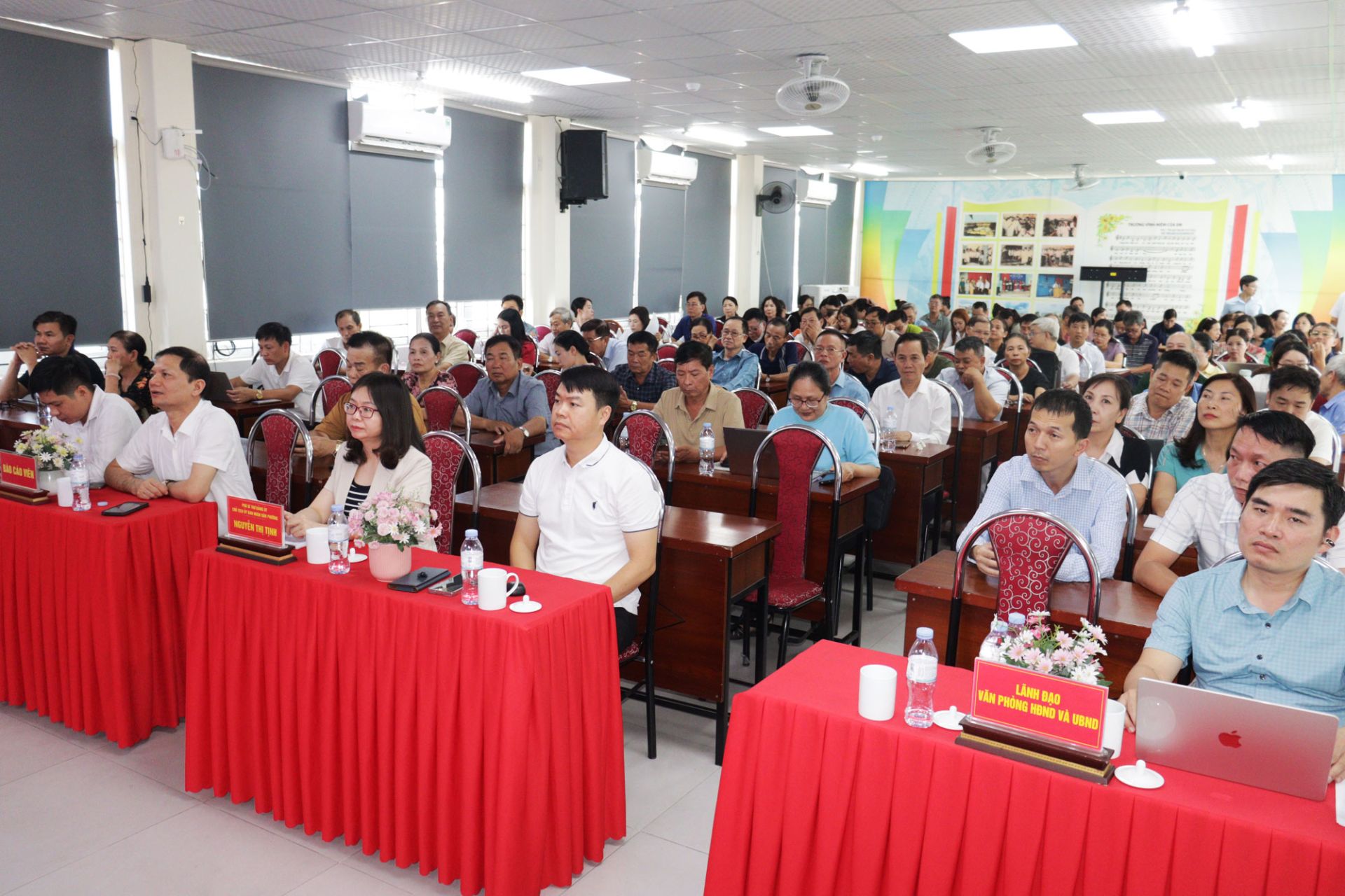 C&aacute;c đại biểu tham dự Hội nghị.