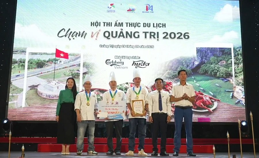 Trao giải nhất Hội thi ẩm thực &ldquo;Chạm vị Quảng Trị&rdquo;