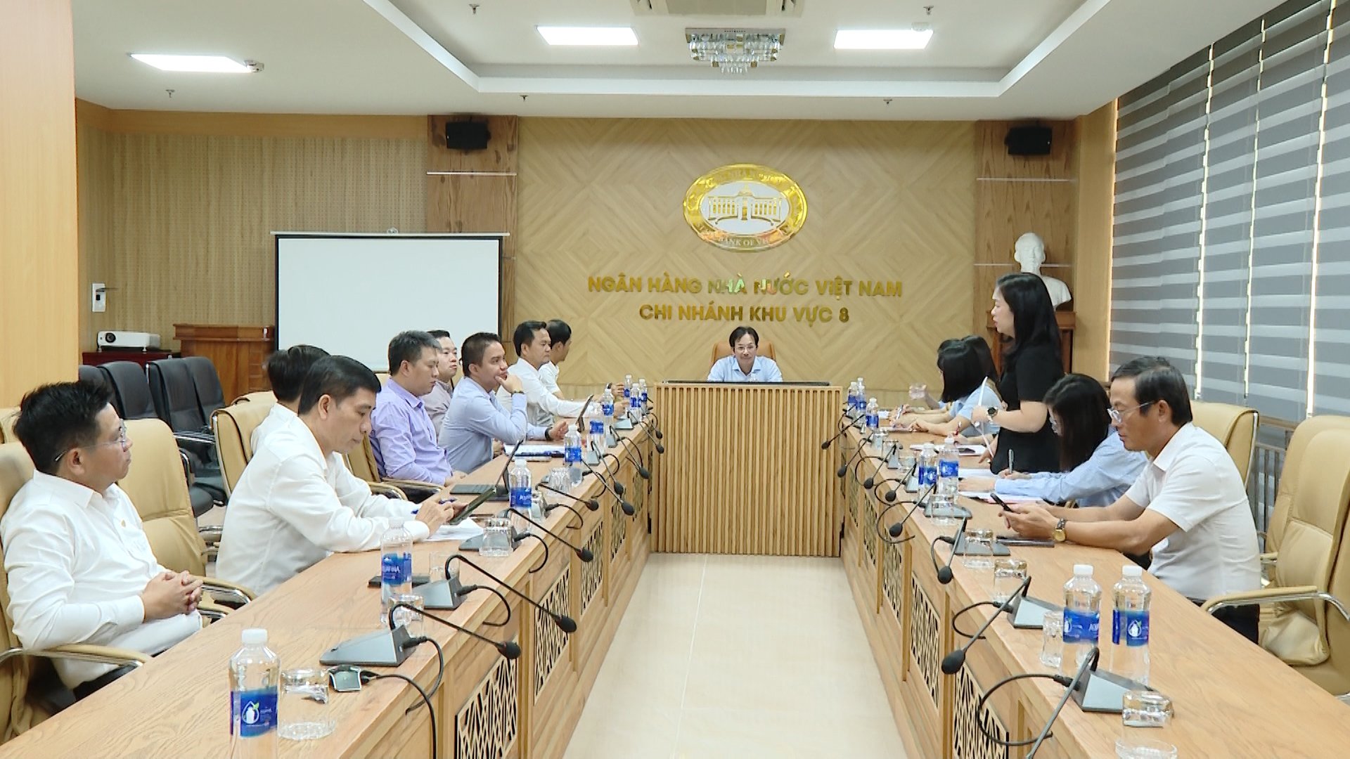 Các ngân hàng họp bàn thúc đẩy giải ngân vay vốn mua nhà ở xã hội Các ngân hàng họp bàn thúc đẩy giải ngân vay vốn mua nhà ở xã hội