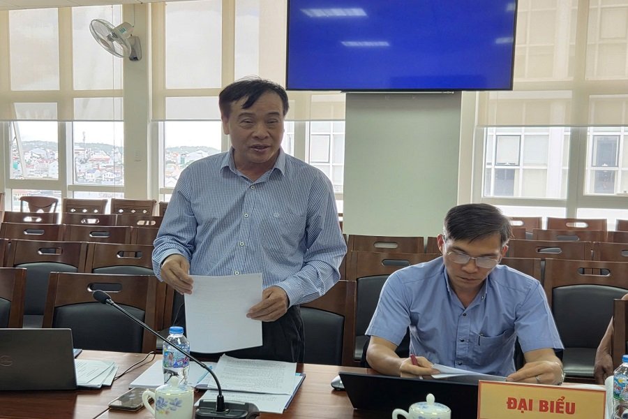 TS. Đặng B&aacute; Đ&agrave;n, Trung t&acirc;m Khuyến n&ocirc;ng Quốc gia (Chi nh&aacute;nh T&acirc;y Nguy&ecirc;n), cho rằng quy tr&igrave;nh đối với giống Ri6 v&agrave; Dona cần c&oacute; những nội dung ph&ugrave; hợp với đặc điểm ri&ecirc;ng của từng giống, đồng thời c&oacute; độ mở nhất định để &aacute;p dụng theo điều kiện thực tế.