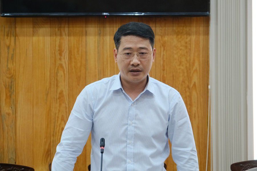 Gi&aacute;m đốc Trung t&acirc;m X&uacute;c tiến Đầu tư, Thương mại v&agrave; Du lịch tỉnh Nghi&ecirc;m Đ&igrave;nh Hiếu đề xuất c&aacute;c nội dung li&ecirc;n quan đến x&uacute;c tiến đầu tư, thương mại v&agrave; du lịch tỉnh th&ocirc;ng qua c&aacute;c k&ecirc;nh truyền th&ocirc;ng quốc tế.