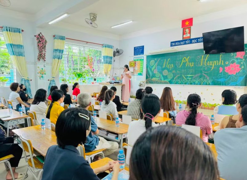 Họp phụ huynh tại Trường Tiểu học Nguyễn Hiền (TPHCM). Ảnh: website nhà trường. Họp phụ huynh tại Trường Tiểu học Nguyễn Hiền (TPHCM). Ảnh: website nhà trường.