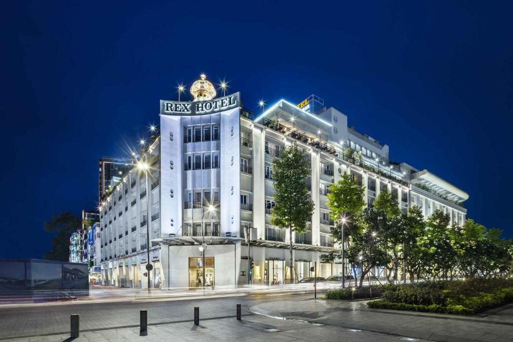 Khách sạn Bến Thành (Rex Hotel Saigon) Khách sạn Bến Thành (Rex Hotel Saigon)