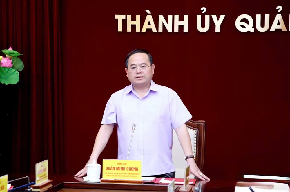 &Ocirc;ng Quản Minh Cường, Ủy vi&ecirc;n Trung ương Đảng, B&iacute; thư Th&agrave;nh ủy Quảng Ninh, Trưởng Đo&agrave;n ĐBQH th&agrave;nh phố, Trưởng Ban Chỉ đạo, chủ tr&igrave; hội nghị
