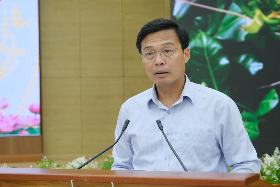 Đồng chí Đinh Văn Tuấn - Tỉnh ủy viên, Phó Chủ tịch UBND tỉnh phát biểu phát động chiến dịch. Đồng chí Đinh Văn Tuấn - Tỉnh ủy viên, Phó Chủ tịch UBND tỉnh phát biểu phát động chiến dịch.