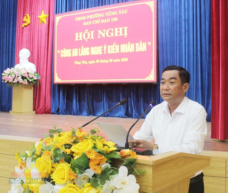 &Ocirc;ng Đinh Quang Định, Ph&oacute; trưởng Ph&ograve;ng Văn h&oacute;a - X&atilde; hội phường Vũng T&agrave;u ph&aacute;t biểu tham luận
