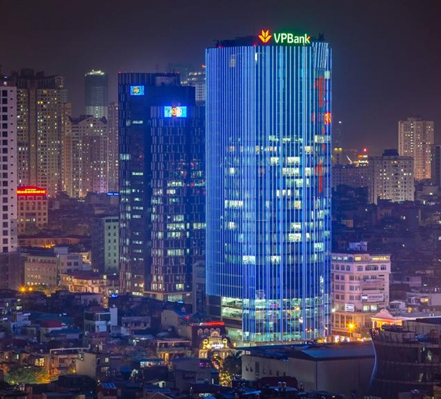 Nhóm cổ phiếu ngân hàng MBB, TCB và VPB tiếp tục nhận được sự quan tâm trong các báo cáo phân tích mới, với động lực từ tăng trưởng tín dụng và lợi nhuận. Nhóm cổ phiếu ngân hàng MBB, TCB và VPB tiếp tục nhận được sự quan tâm trong các báo cáo phân tích mới, với động lực từ tăng trưởng tín dụng và lợi nhuận.