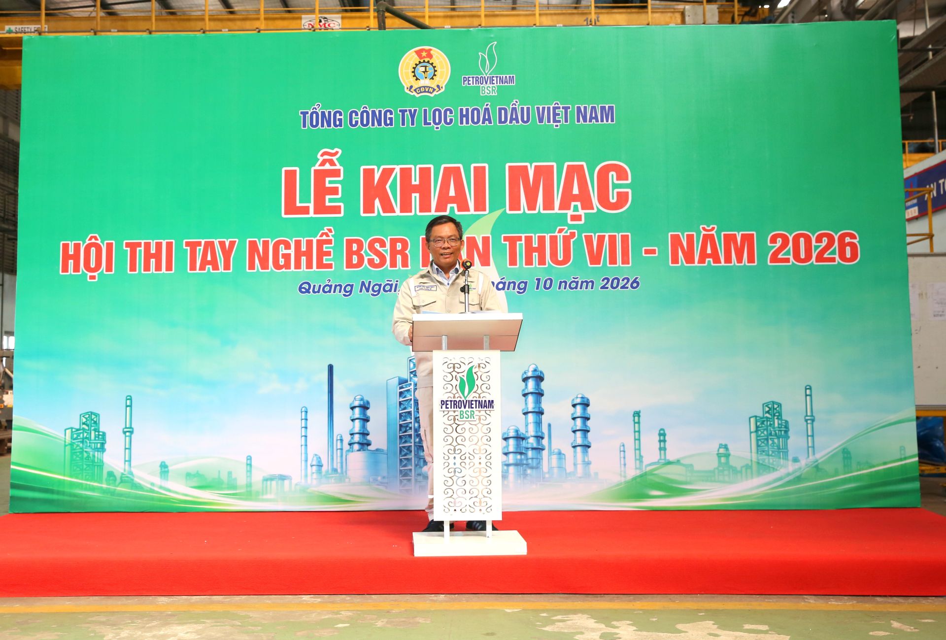 &Ocirc;ng Cao Tuấn Sĩ &ndash; Gi&aacute;m đốc Nh&agrave; m&aacute;y Lọc dầu Dung Quất, Trưởng Ban Tổ chức Hội thi ph&aacute;t biểu