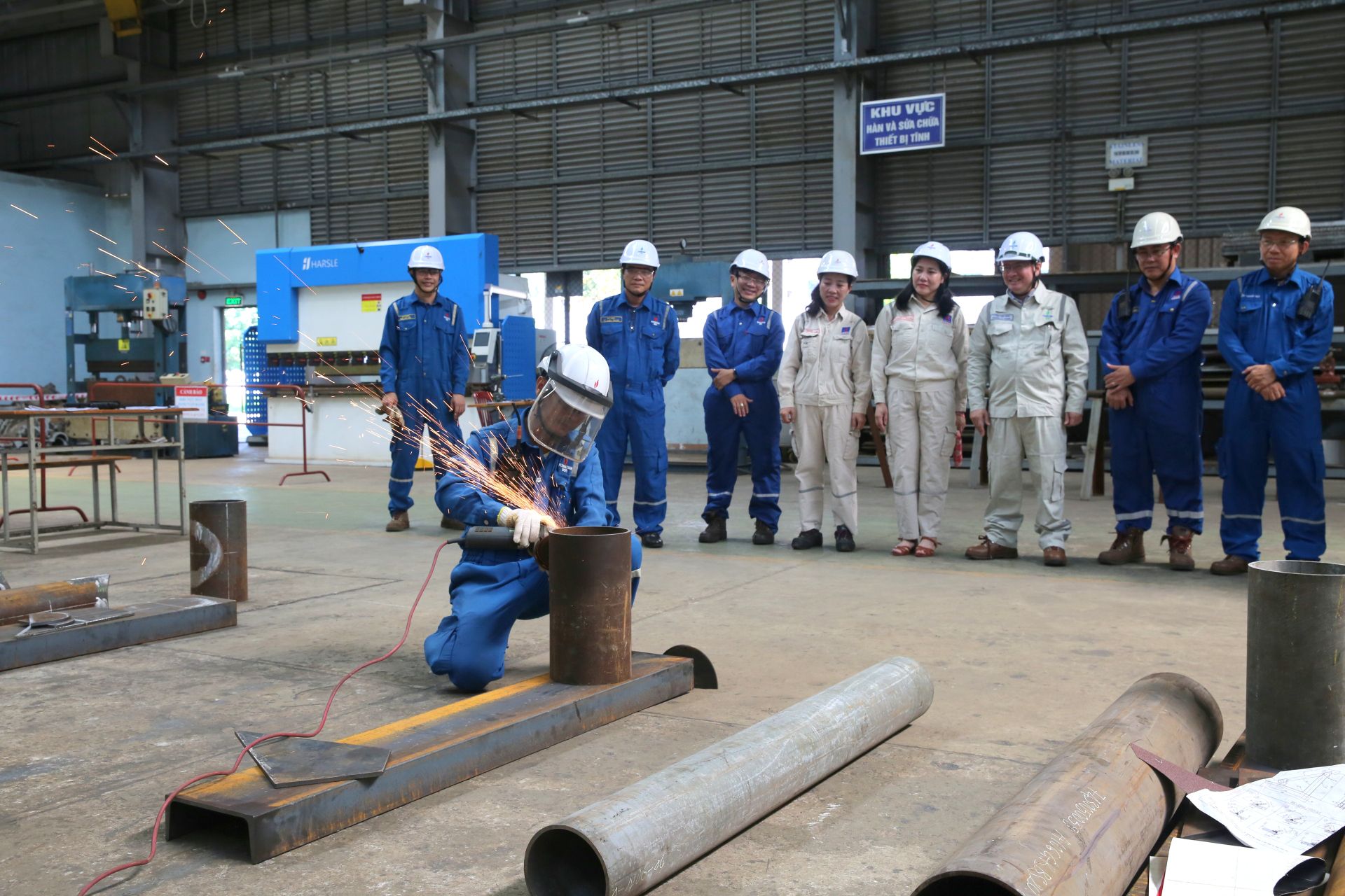 C&aacute;c phần thi m&agrave;i cắt