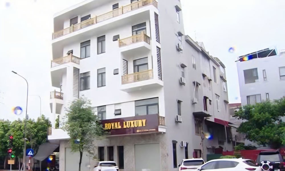 spa do Nguyễn Quốc Kh&aacute;nh v&agrave; Nguyễn Thị Kim Anh điều h&agrave;nh.