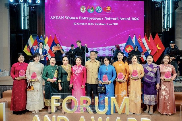 To&agrave;n cảnh Lễ trao Giải thưởng &ldquo;Nữ doanh nh&acirc;n ASEAN xuất sắc năm 2026&rdquo;. Ảnh: L&acirc;m Vy.