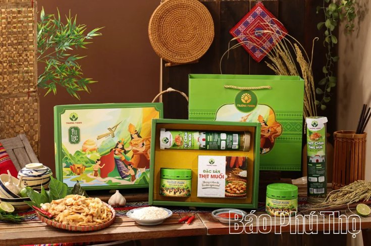 Sản phẩm thịt chua Trường Foods là thương hiệu đặc sản của xã Thanh Sơn. Sản phẩm thịt chua Trường Foods là thương hiệu đặc sản của xã Thanh Sơn.