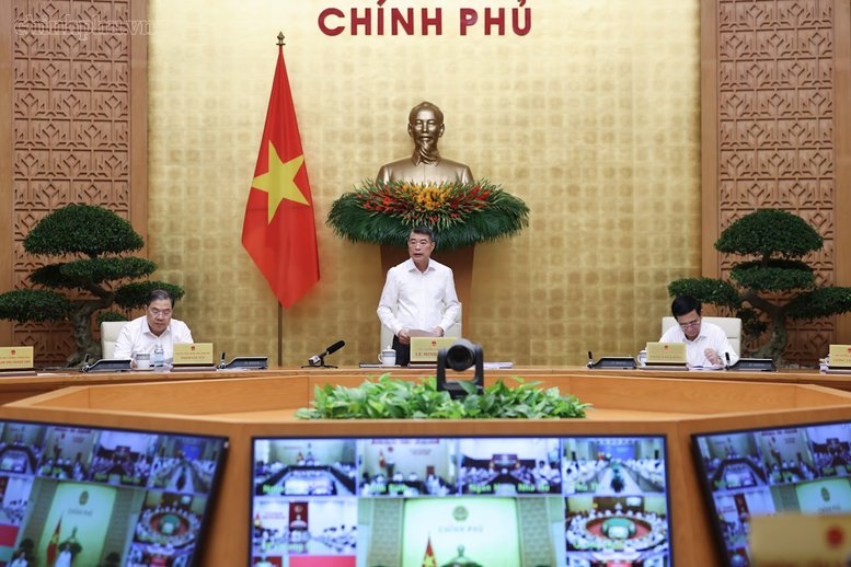 Thủ tướng n&ecirc;u r&otilde;, Hội nghị sẽ đ&aacute;nh gi&aacute; kết quả đạt được 9 th&aacute;ng v&agrave; b&agrave;n những giải ph&aacute;p quyết liệt, mạnh hơn nữa để triển khai c&aacute;c nhiệm vụ trong qu&yacute; IV của năm 2026 - Ảnh: chinhphu.vn/Nhật Bắc