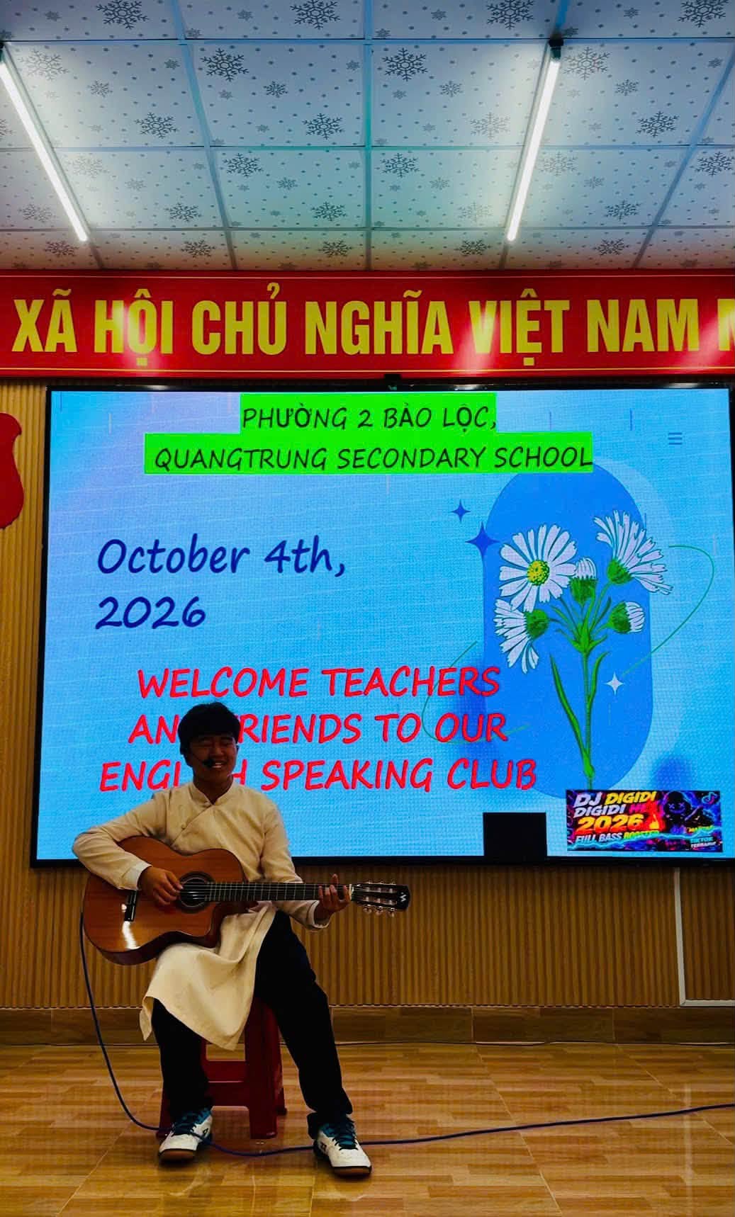 Buổi sinh hoạt với thật nhiều hoạt động mới mẻ – trải nghiệm thú vị – kiến thức bổ ích – và những khoảnh khắc đáng nhớ. Buổi sinh hoạt với thật nhiều hoạt động mới mẻ – trải nghiệm thú vị – kiến thức bổ ích – và những khoảnh khắc đáng nhớ.