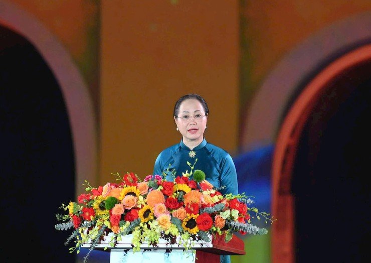 Bộ trưởng Bộ Văn hóa, Thể thao và Du lịch Lâm Thị Phương Thanh phát biểu tại lễ bế mạc Lễ hội Văn hóa thế giới tại Hà Nội năm 2026. Bộ trưởng Bộ Văn hóa, Thể thao và Du lịch Lâm Thị Phương Thanh phát biểu tại lễ bế mạc Lễ hội Văn hóa thế giới tại Hà Nội năm 2026.