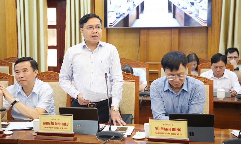 Giám đốc Sở Tài chính báo cáo về tình hình kinh tế - xã hội của thành phố tháng 9 và 9 tháng năm 2026. Giám đốc Sở Tài chính báo cáo về tình hình kinh tế - xã hội của thành phố tháng 9 và 9 tháng năm 2026.