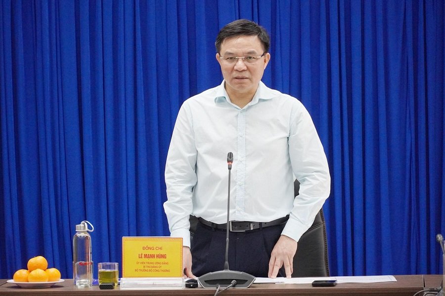 Bộ trưởng Bộ Công Thương Lê Mạnh Hùng phát biểu tại buổi làm việc Bộ trưởng Bộ Công Thương Lê Mạnh Hùng phát biểu tại buổi làm việc