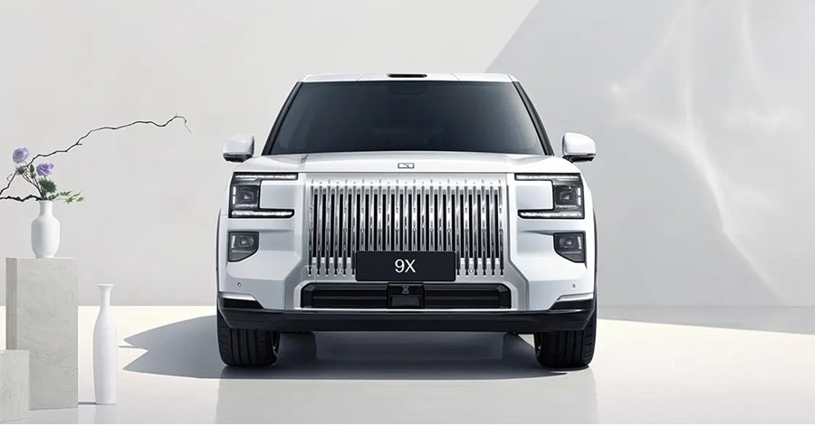Zeekr 9X nổi bật với th&acirc;n xe lớn v&agrave; lưới tản nhiệt dựng đứng, hướng tới ph&acirc;n kh&uacute;c SUV hạng sang