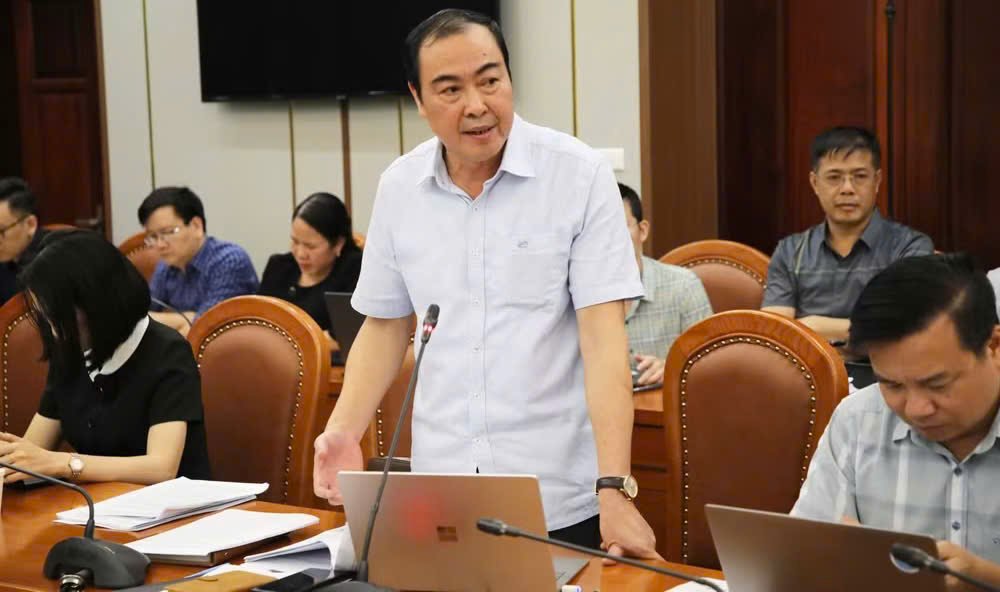 Đại diện sở, ngành phát biểu tại buổi làm việc Đại diện sở, ngành phát biểu tại buổi làm việc