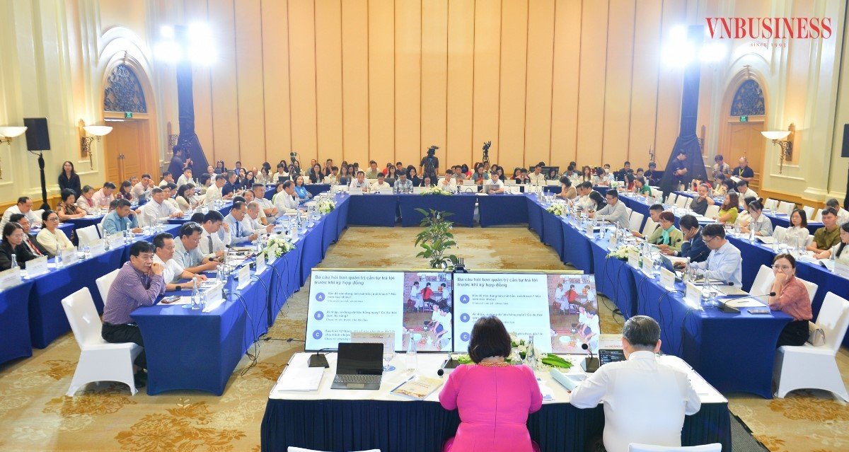 Diễn đàn "Chuyển đổi số trong hợp tác xã: Từ dữ liệu sản xuất đến mở rộng thị trường" giúp tháo gỡ khó khăn cho hợp tác xã. (Ảnh: VnBusiness) Diễn đàn "Chuyển đổi số trong hợp tác xã: Từ dữ liệu sản xuất đến mở rộng thị trường" giúp tháo gỡ khó khăn cho hợp tác xã. (Ảnh: VnBusiness)