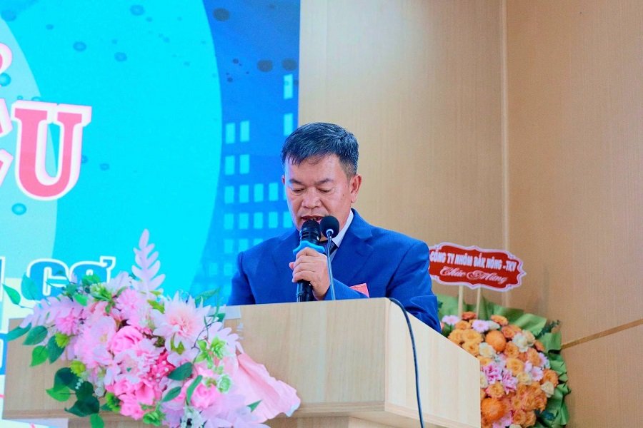 &Ocirc;ng Trương C&ocirc;ng To&agrave;n, Gi&aacute;m đốc DNTN To&agrave;n Hằng, được bầu giữ chức Chủ tịch Hội.