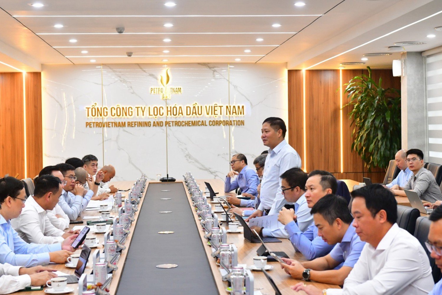 Chủ tịch HĐQT BSR Bùi Ngọc Dương đề nghị BSR và PV GAS tiếp tục mở rộng hợp tác trên cơ sở những kết quả đã đạt được, đồng thời bổ sung các nội dung mới nhằm phát huy thế mạnh của mỗi bên Chủ tịch HĐQT BSR Bùi Ngọc Dương đề nghị BSR và PV GAS tiếp tục mở rộng hợp tác trên cơ sở những kết quả đã đạt được, đồng thời bổ sung các nội dung mới nhằm phát huy thế mạnh của mỗi bên