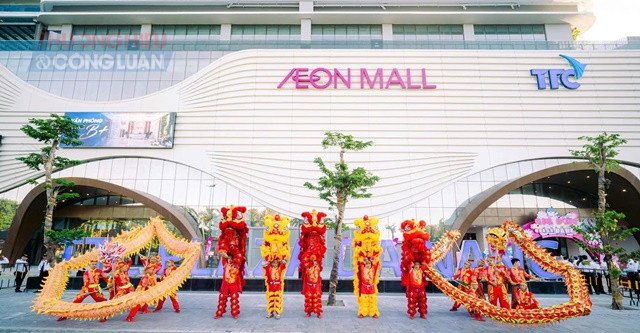 Thương hiệu Aeon Mall Nhật Bản đầu tiên chính thức khai trương tại Thanh Khê TP.Đà Nẵng. Thương hiệu Aeon Mall Nhật Bản đầu tiên chính thức khai trương tại Thanh Khê TP.Đà Nẵng.