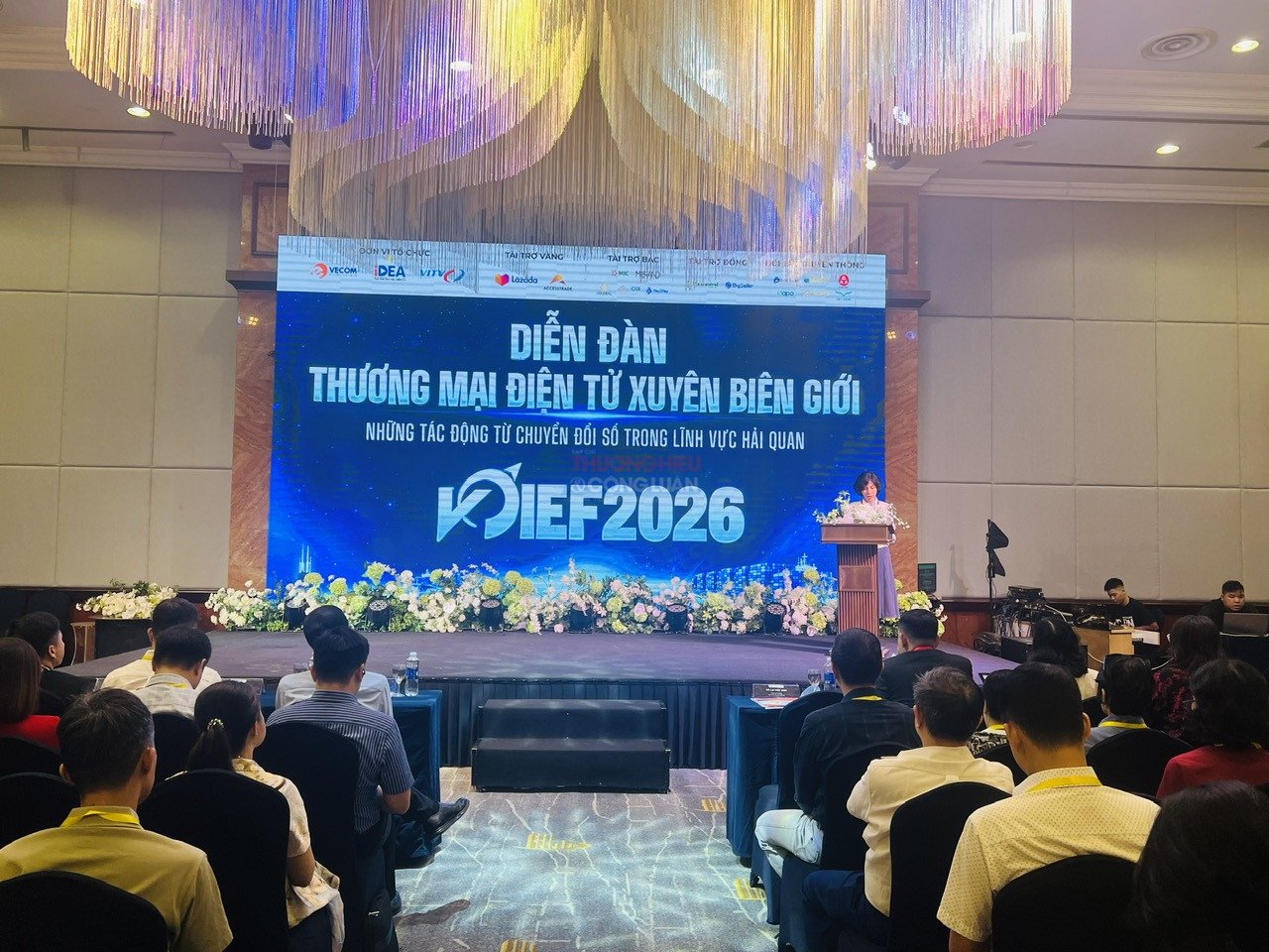 Quang cảnh Diễn đàn Quang cảnh Diễn đàn
