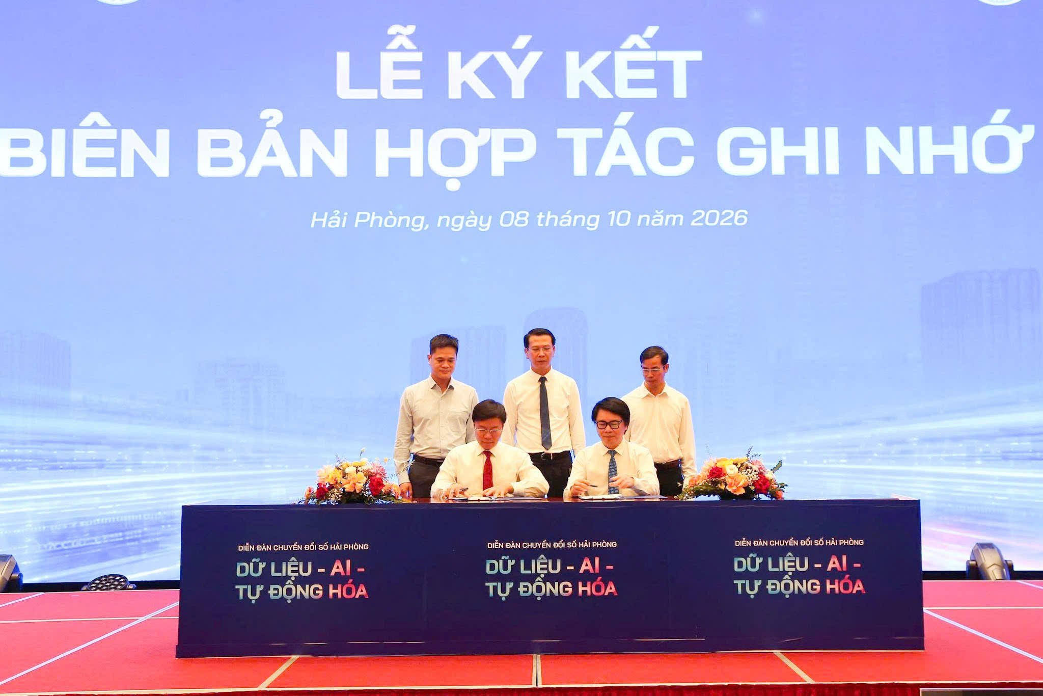 Sở Khoa học v&agrave; C&ocirc;ng nghệ th&agrave;nh phố Hải Ph&ograve;ng v&agrave; Trường Đại học Kinh tế Quốc d&acirc;n k&yacute; kết thỏa thuận hợp t&aacute;c.