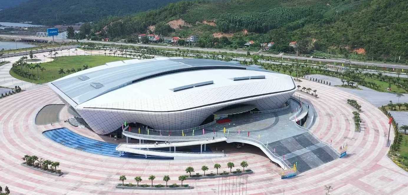 Nh&agrave; thi đấu 5.000 chỗ, Khu Li&ecirc;n hợp thể thao Quảng Ninh (phường Tuần Ch&acirc;u) l&agrave; nơi diễn ra Lễ ph&aacute;t động &ldquo;Ng&agrave;y hội to&agrave;n d&acirc;n tập luyện thể thao&rdquo; năm 2026