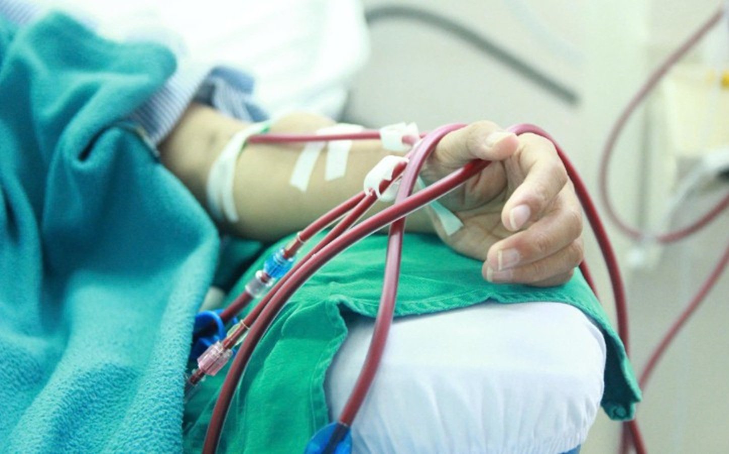 Suy thận trẻ hóa, bác sĩ cảnh báo 5 thói quen hại thận Suy thận trẻ hóa, bác sĩ cảnh báo 5 thói quen hại thận