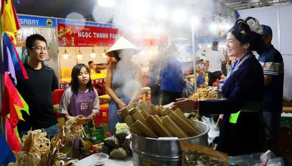 Du khách sẽ được thưởng thức nhiều sản vật độc đáo tại Liên hoan Ẩm thực năm nay Du khách sẽ được thưởng thức nhiều sản vật độc đáo tại Liên hoan Ẩm thực năm nay