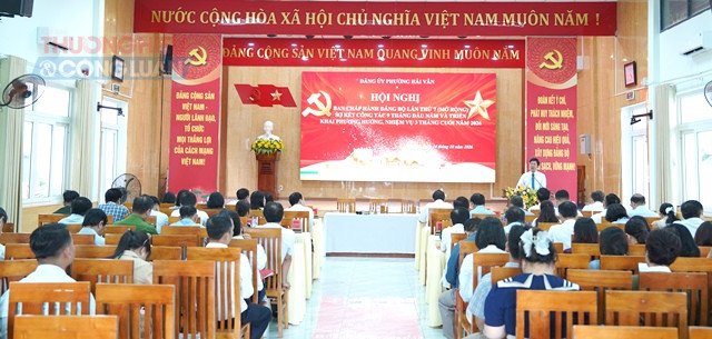 Quang cảnh hội nghị.