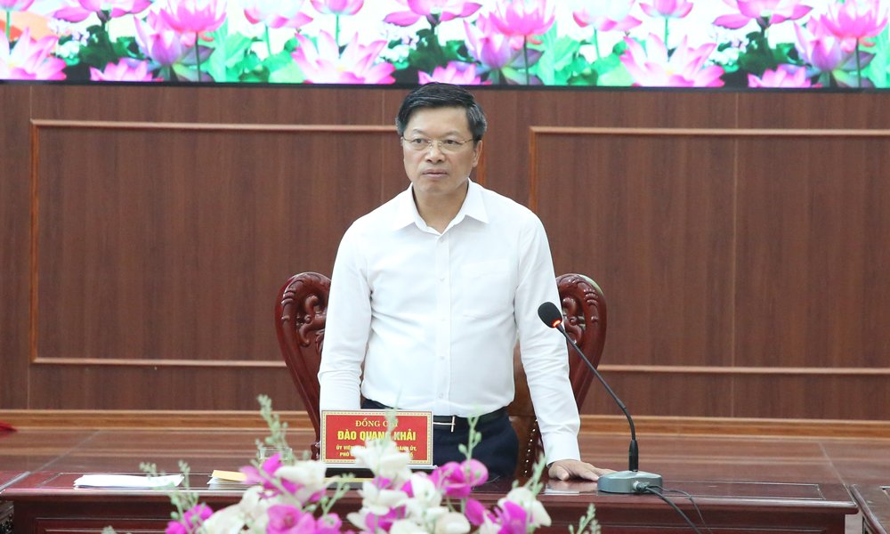 Phó Chủ tịch UBND thành phố Đào Quang Khải chủ trì hội nghị. Phó Chủ tịch UBND thành phố Đào Quang Khải chủ trì hội nghị.