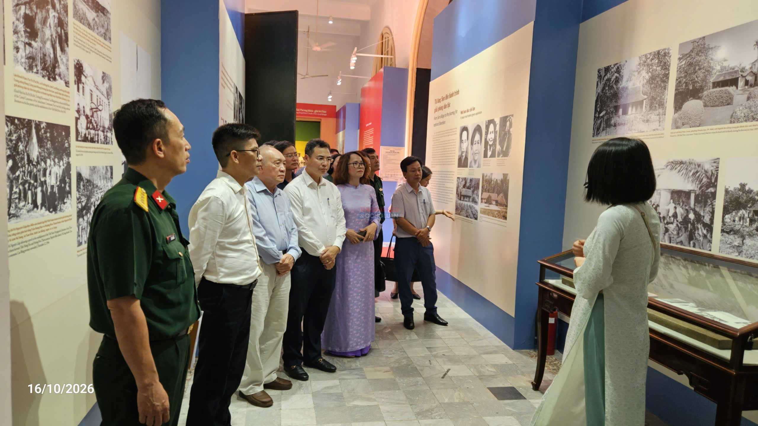 Nhân dân thành phố mãi ghi nhớ công lao của Người đối với sự nghiệp giải phóng dân tộc, trân trọng tình yêu thương và niềm tin Người dành cho Hải Phòng. Nhân dân thành phố mãi ghi nhớ công lao của Người đối với sự nghiệp giải phóng dân tộc, trân trọng tình yêu thương và niềm tin Người dành cho Hải Phòng.