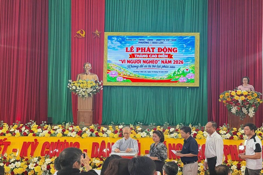 C&aacute;c cơ sở t&ocirc;n gi&aacute;o c&ugrave;ng đ&ocirc;ng đảo người d&acirc;n đ&atilde; trực tiếp tham gia ủng hộ.