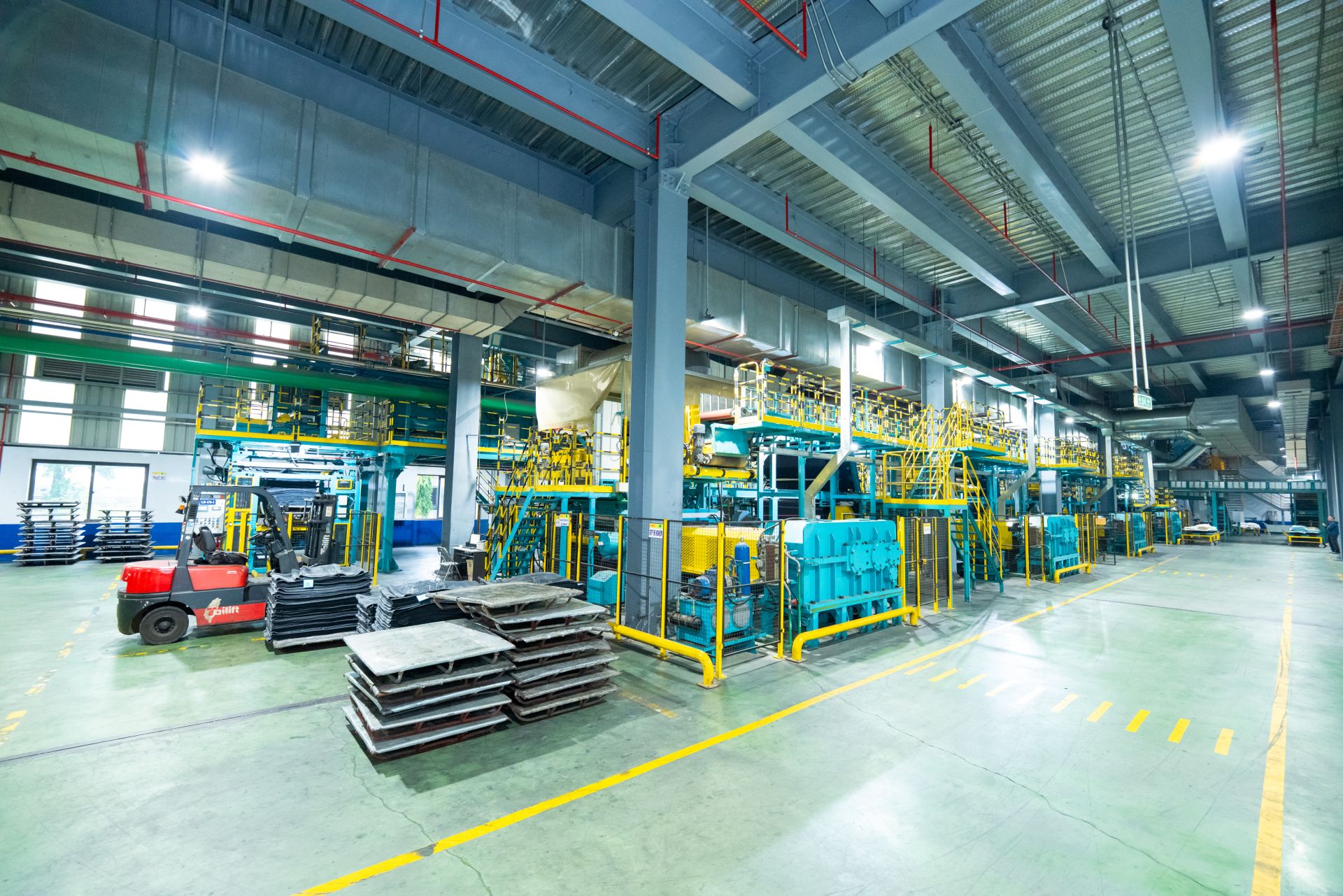 Hệ thống d&acirc;y chuyền sản xuất lốp xe DRC