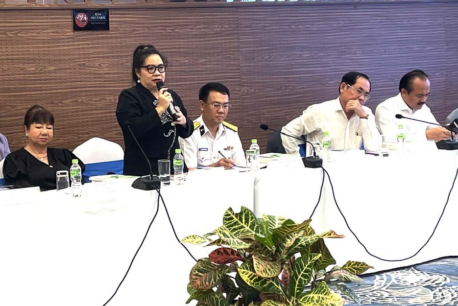 Bà Lâm Thị Thúy Ái chia sẻ về đổi mới khoa học công nghệ, kinh tế tuần hoàn và chuyển đổi số... Bà Lâm Thị Thúy Ái chia sẻ về đổi mới khoa học công nghệ, kinh tế tuần hoàn và chuyển đổi số...