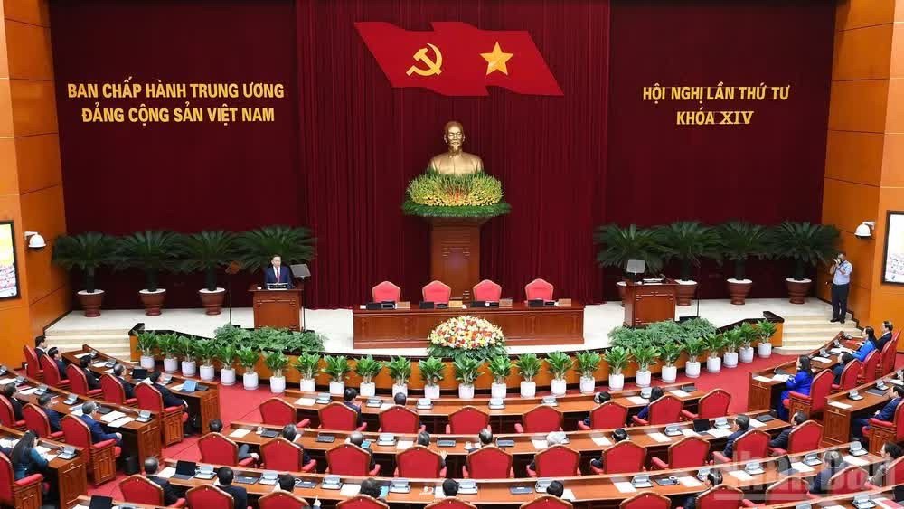 Quang cảnh phiên bế mạc Hội nghị lần thứ tư Ban Chấp hành Trung ương Đảng khóa XIV (Ảnh: ĐĂNG KHOA) Quang cảnh phiên bế mạc Hội nghị lần thứ tư Ban Chấp hành Trung ương Đảng khóa XIV (Ảnh: ĐĂNG KHOA)