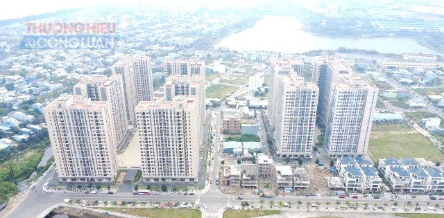 Th&agrave;nh phố đặt mục ti&ecirc;u ho&agrave;n th&agrave;nh 4.979 căn nh&agrave; ở x&atilde; hội trong năm 2026. T&ograve;a chung cư The Ori Garden. Ảnh: Ho&agrave;ng Hữu Gia Bảo.