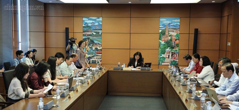Quốc hội thảo luận tại tổ về tình hình thực hiện kế hoạch phát triển kinh tế - xã hội năm 2026 - Ảnh: chinhphu.vn Quốc hội thảo luận tại tổ về tình hình thực hiện kế hoạch phát triển kinh tế - xã hội năm 2026 - Ảnh: chinhphu.vn