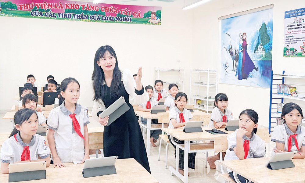 Một tiết học c&ocirc;ng nghệ ở trường tiểu học Kh&aacute;m Lạng x&atilde; Bắc Lũng.