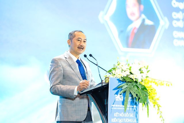 Ông Cao Trí Dũng - Chủ tịch Hiệp hội Du lịch Đà Nẵng phát biểu tại Ngày hội Du lịch Quốc tế Đà Nẵng 2026 (DITF 2026). Ảnh: BTC. Ông Cao Trí Dũng - Chủ tịch Hiệp hội Du lịch Đà Nẵng phát biểu tại Ngày hội Du lịch Quốc tế Đà Nẵng 2026 (DITF 2026). Ảnh: BTC.