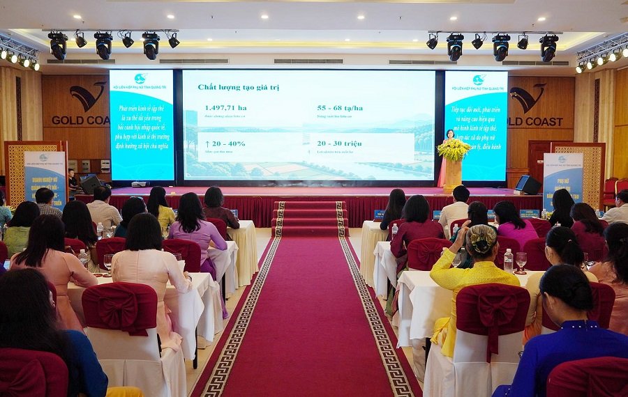 Toàn cảnh Diễn đàn “Kết nối Doanh nghiệp và Hợp tác xã do phụ nữ tham gia quản lý” Toàn cảnh Diễn đàn “Kết nối Doanh nghiệp và Hợp tác xã do phụ nữ tham gia quản lý”