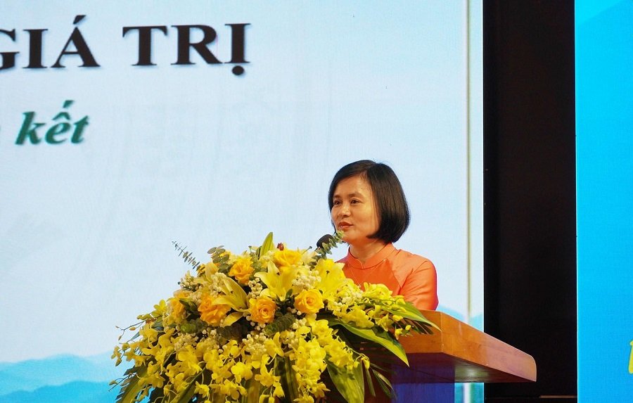 Các đại biểu đã trình bày tham luận tại diễn đàn Các đại biểu đã trình bày tham luận tại diễn đàn