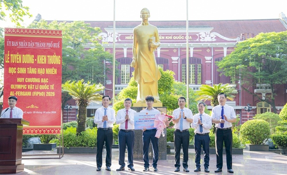 Khen thưởng em Tăng Hạo Nhi&ecirc;n